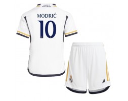 Real Madrid Luka Modric #10 Koti Pelipaita Lasten 2023-24 Lyhyet Hihat (+ Lyhyet housut)